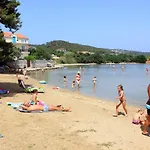 8274a * Pašman